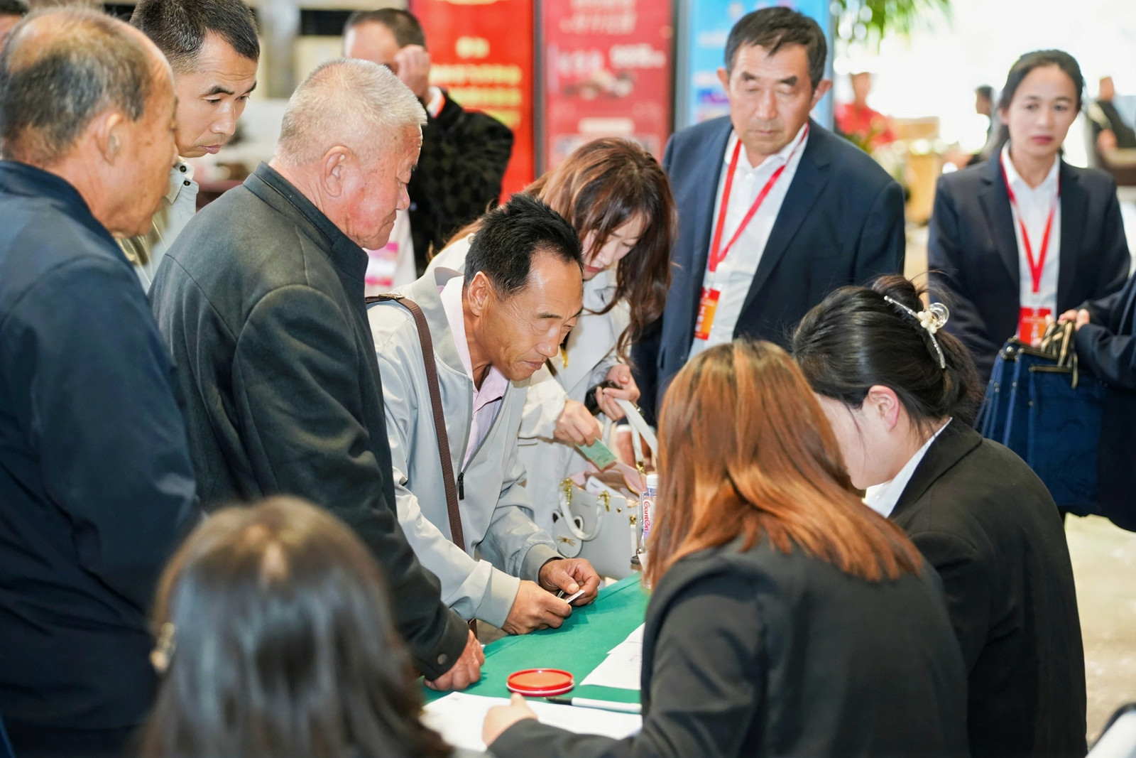 281759058102148342.jpg DSC06447-3993551200.jpg